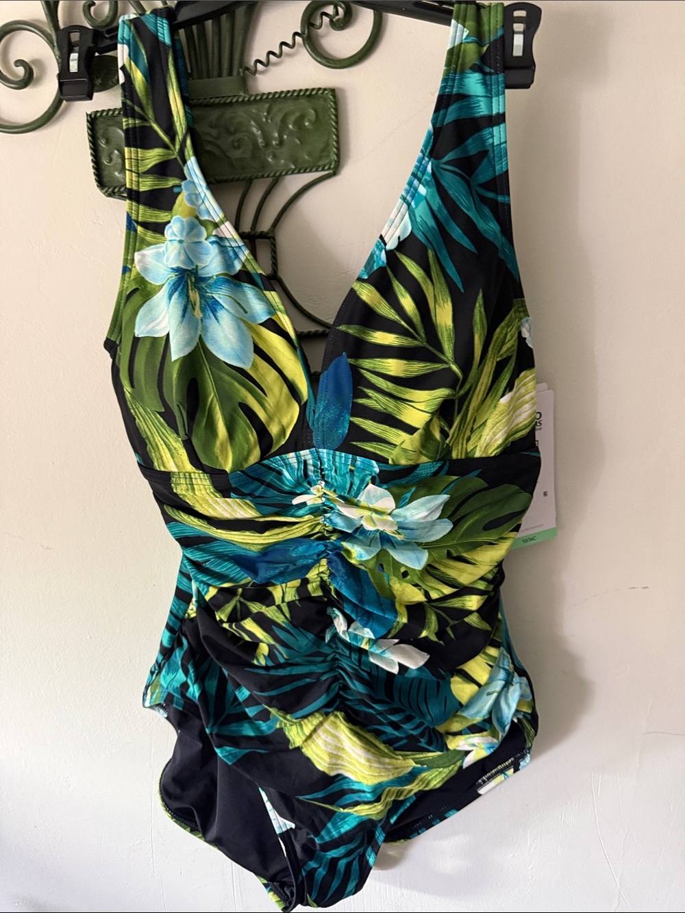 Coco reef Contours Solitaire V-Neck One Piece floral Swimsuit 10/34C NWT $146 - Picture 4 of 9